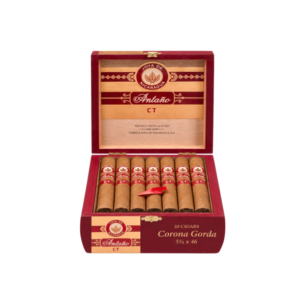 Joya De Nicaragua Antaño Connecticut Corona Gorda
